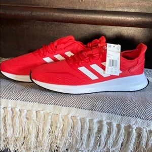 NWT MENS ADIDAS RUNNING SNEAKERS